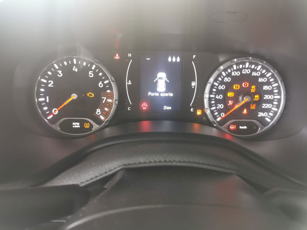 Jeep Renegade nuova a Arezzo (15)