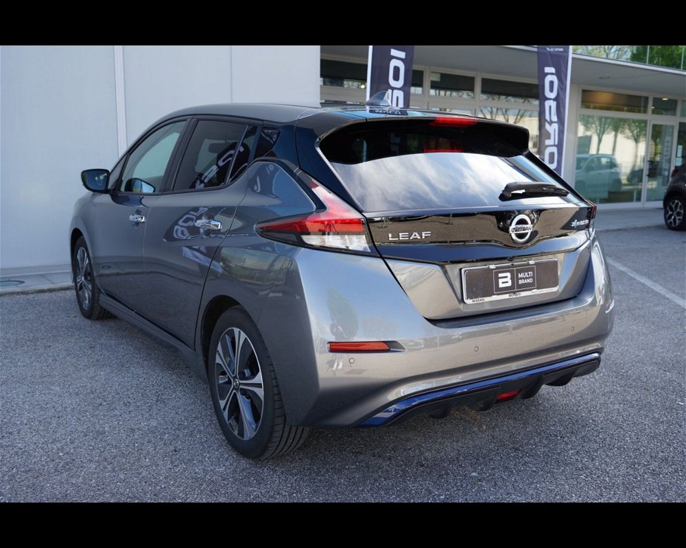 Nissan Leaf N-Connecta 40 kWh  del 2021 usata a Treviso (3)