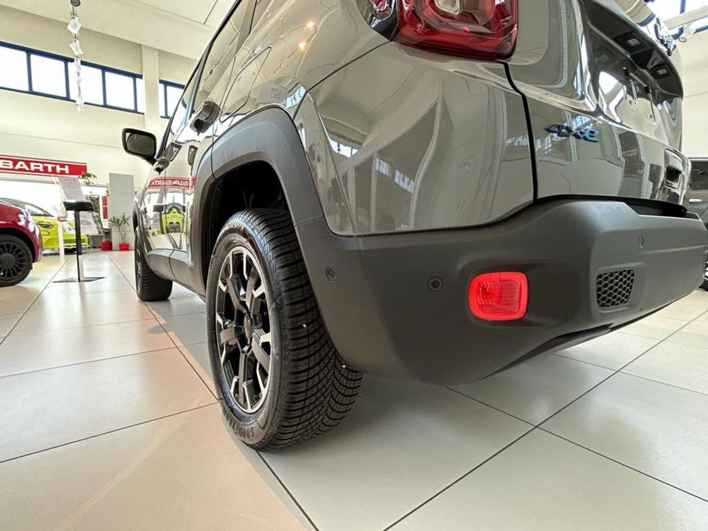 Jeep Renegade nuova a Lucca (14)