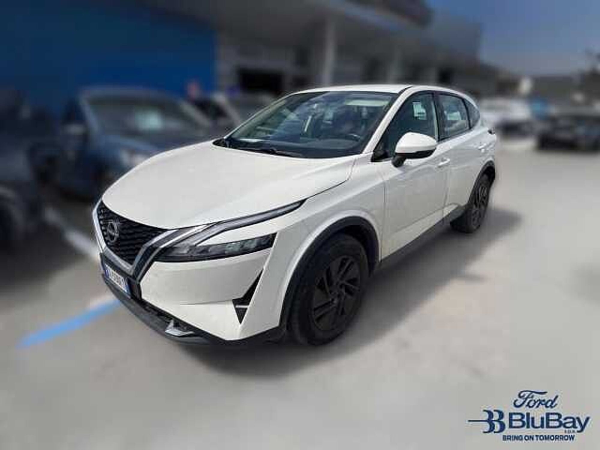 Nissan Qashqai 1.3 DIG-T 140 CV Visia del 2022 usata a Livorno