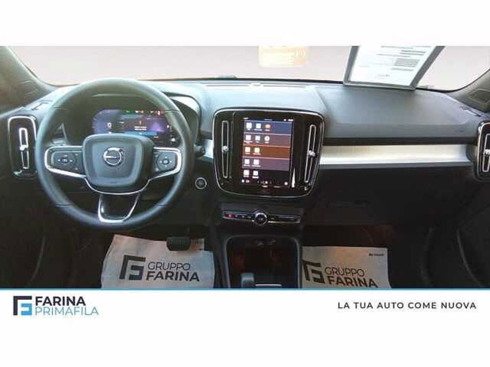 Volvo XC40 usata a Napoli (10)