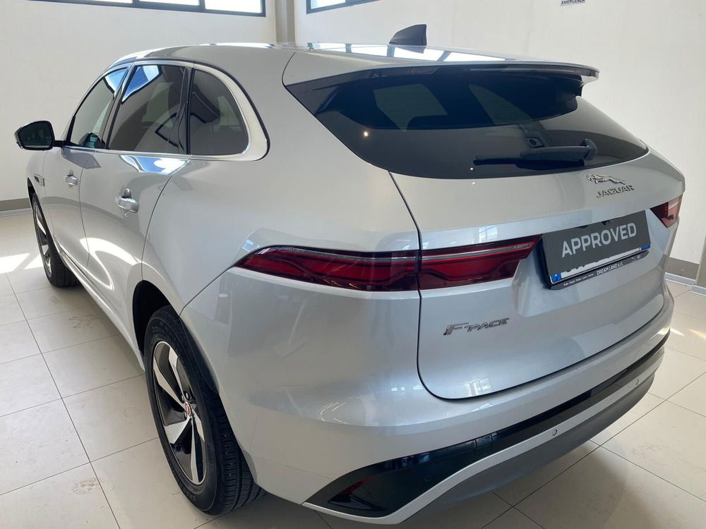 Jaguar F-Pace usata a Pistoia (2)