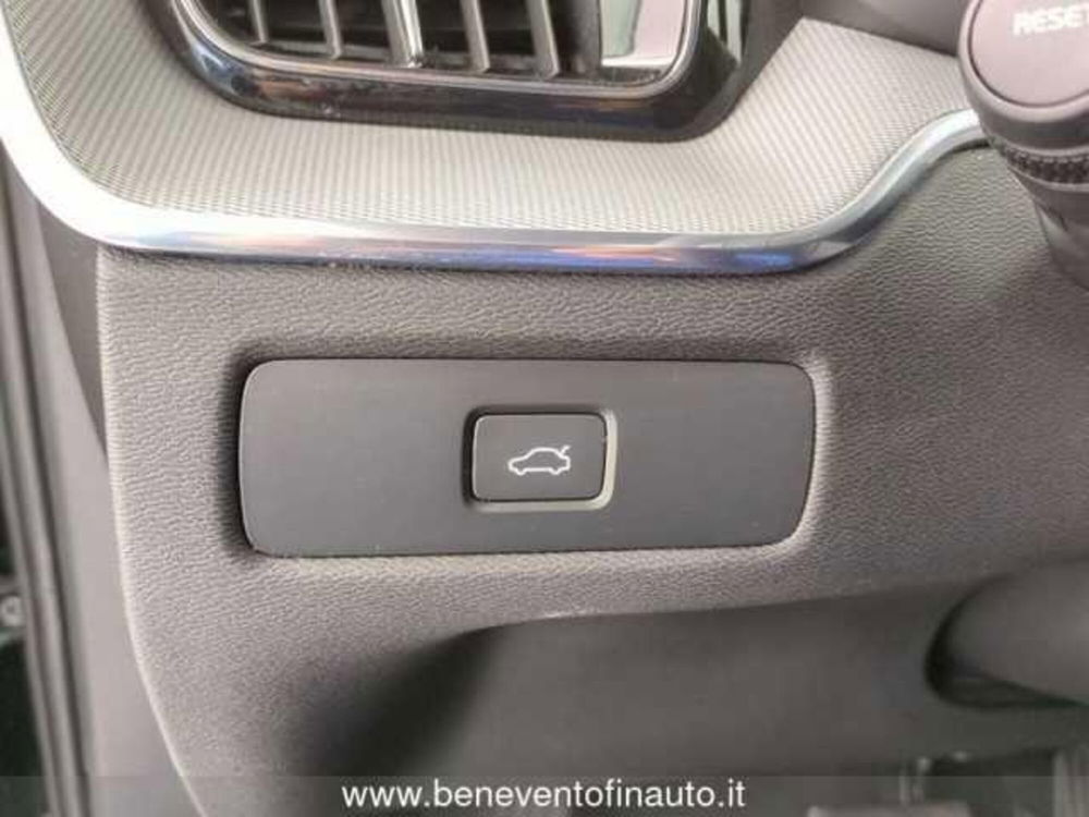 Volvo XC60 usata a Avellino (17)