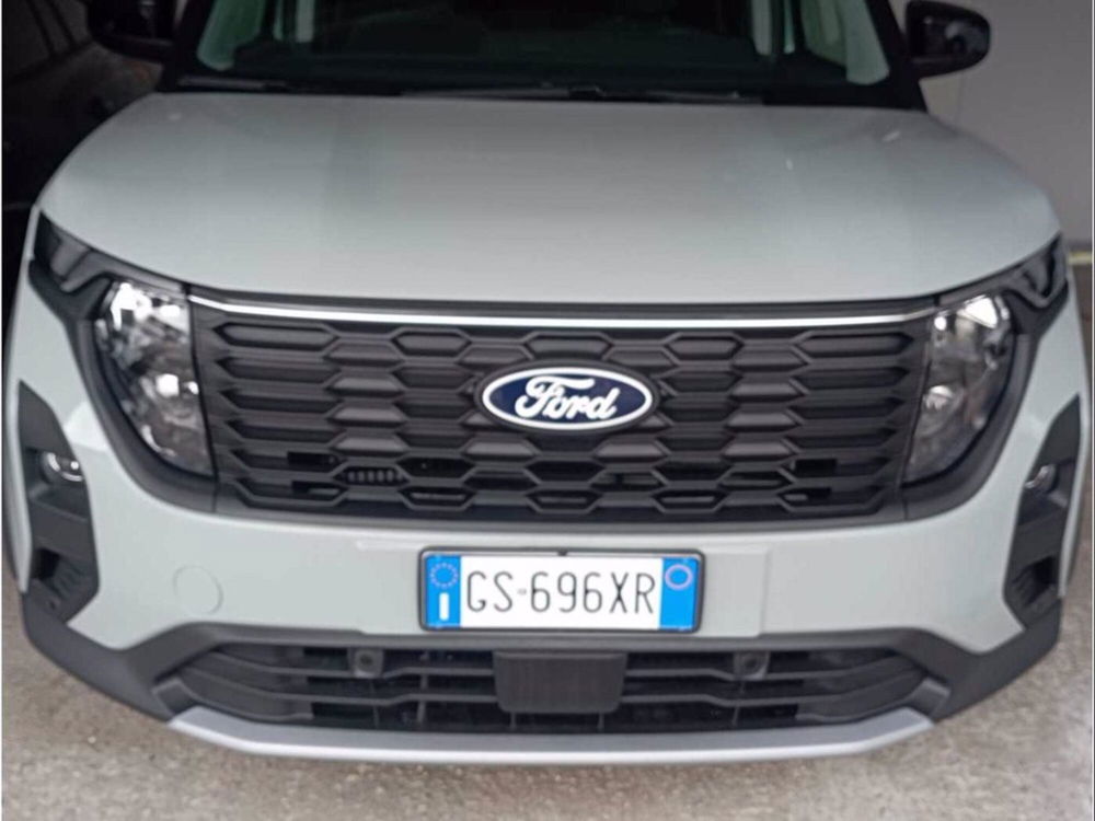 Ford Tourneo Courier nuova a Milano (5)