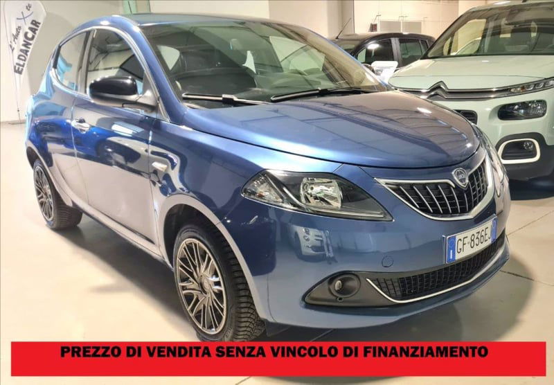 Lancia Ypsilon 1.0 FireFly 5 porte S&S Hybrid Ecochic A. Ferretti del 2021 usata a Trezzano sul Naviglio