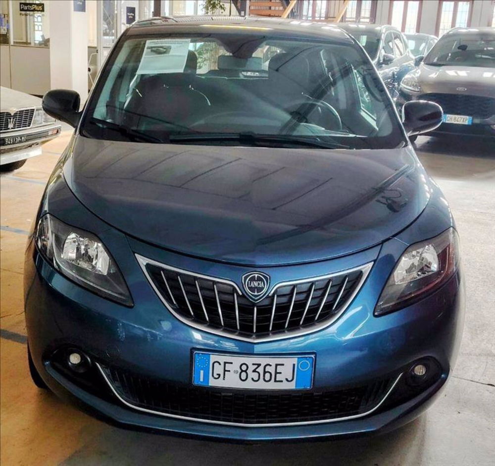 Lancia Ypsilon usata a Milano (2)