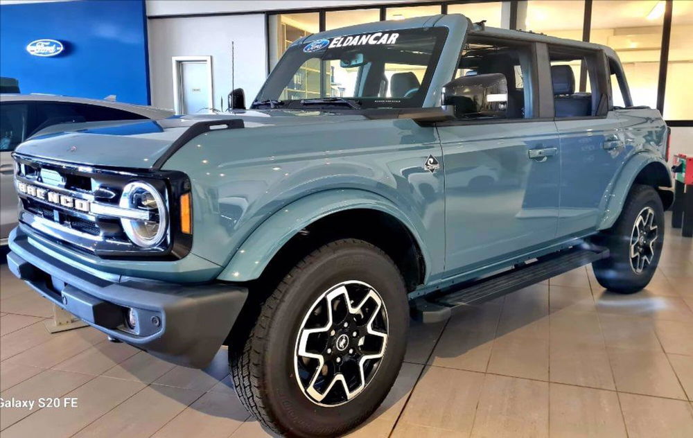 Ford Bronco nuova a Milano (3)