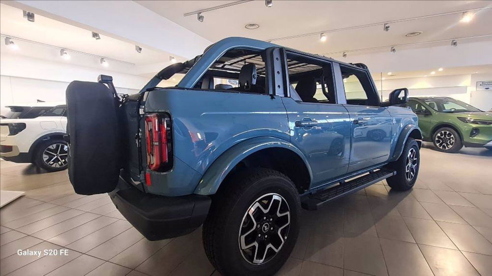 Ford Bronco nuova a Milano (5)