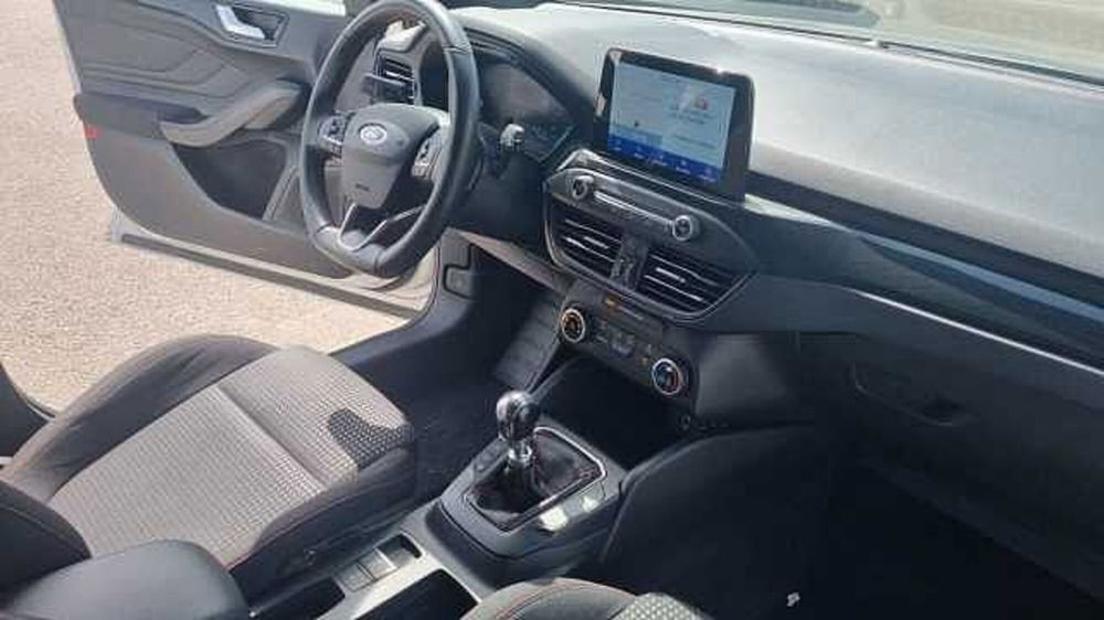 Ford Focus Station Wagon usata a Salerno (19)