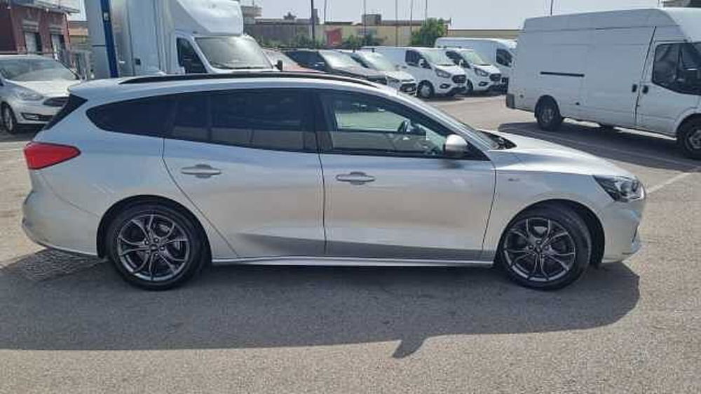 Ford Focus Station Wagon usata a Salerno (7)