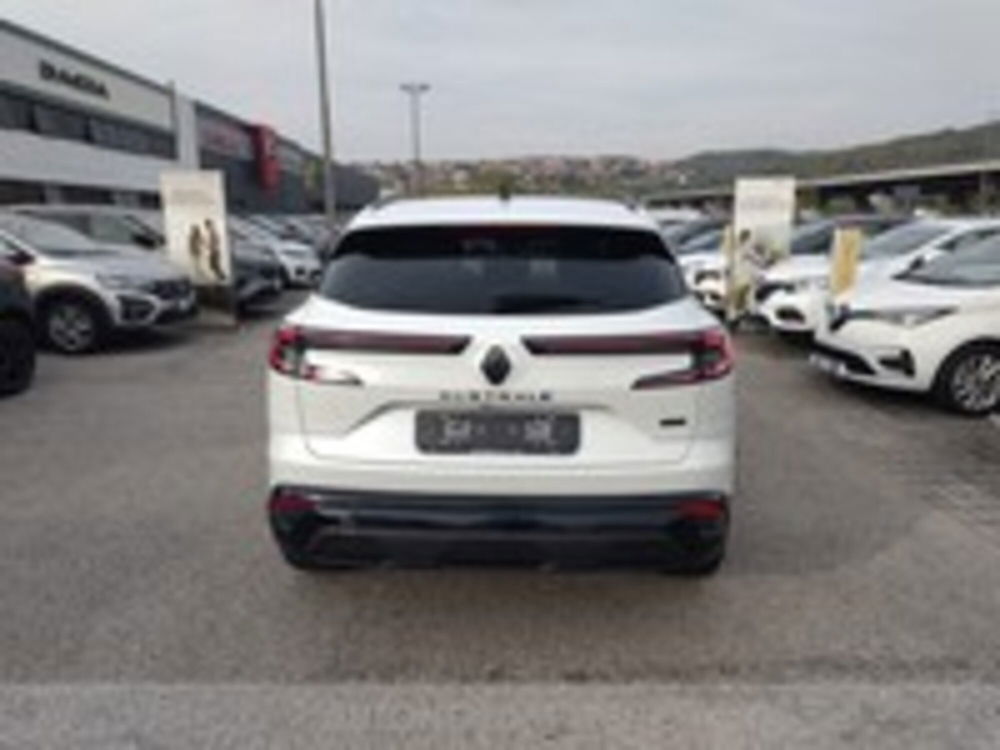 Renault Rafale 1.2 e-Tech full hybrid esprit Alpine 200cv auto nuova a Pordenone (4)