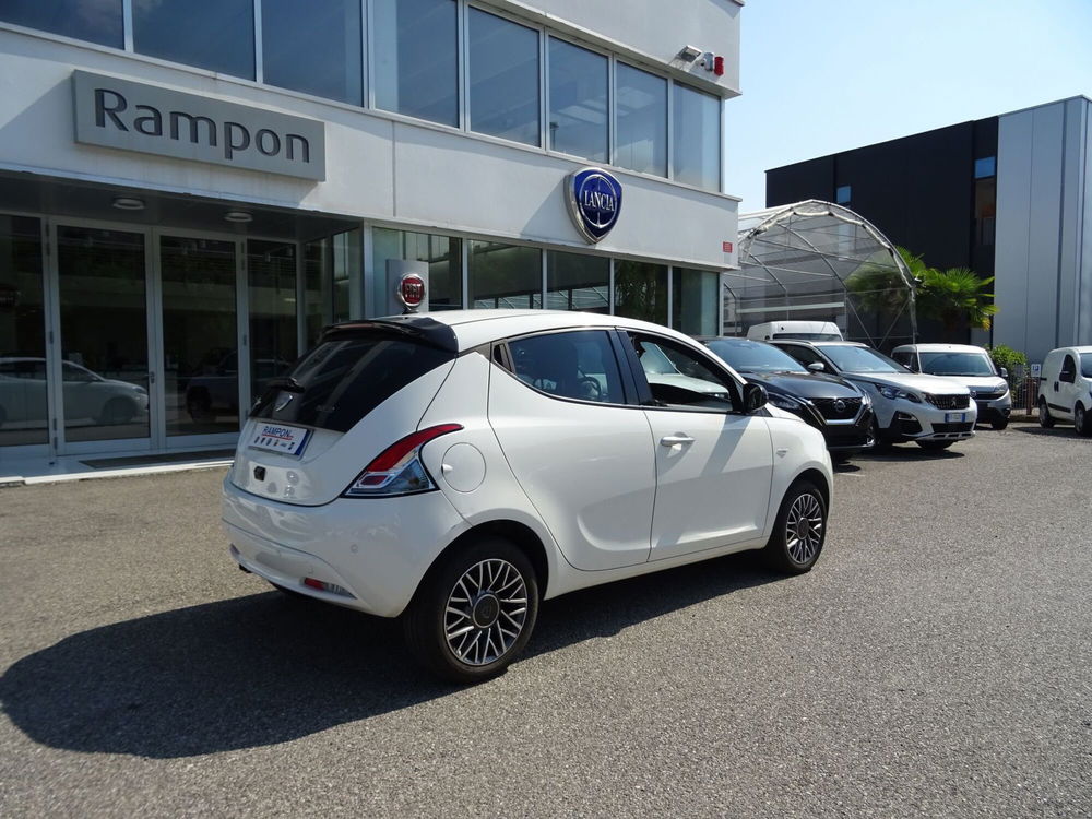 Lancia Ypsilon usata a Venezia (3)