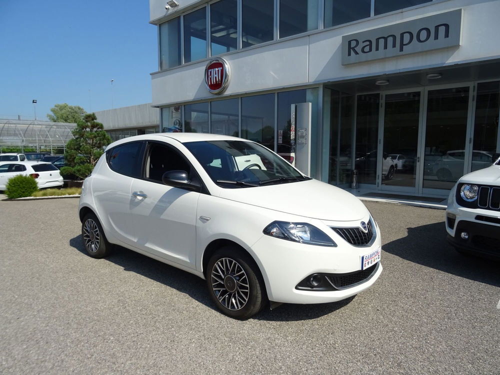 Lancia Ypsilon usata a Venezia (6)