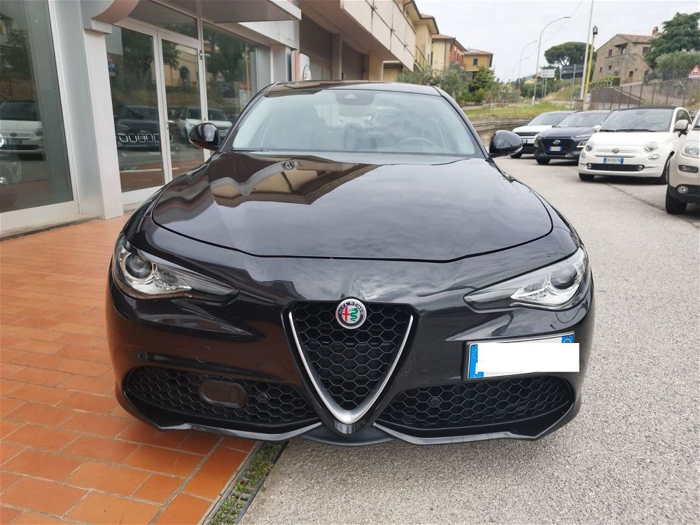 Alfa Romeo Giulia 2.2 Turbodiesel 210 CV AT8 AWD Q4 Veloce Ti  del 2018 usata a Cortona (3)