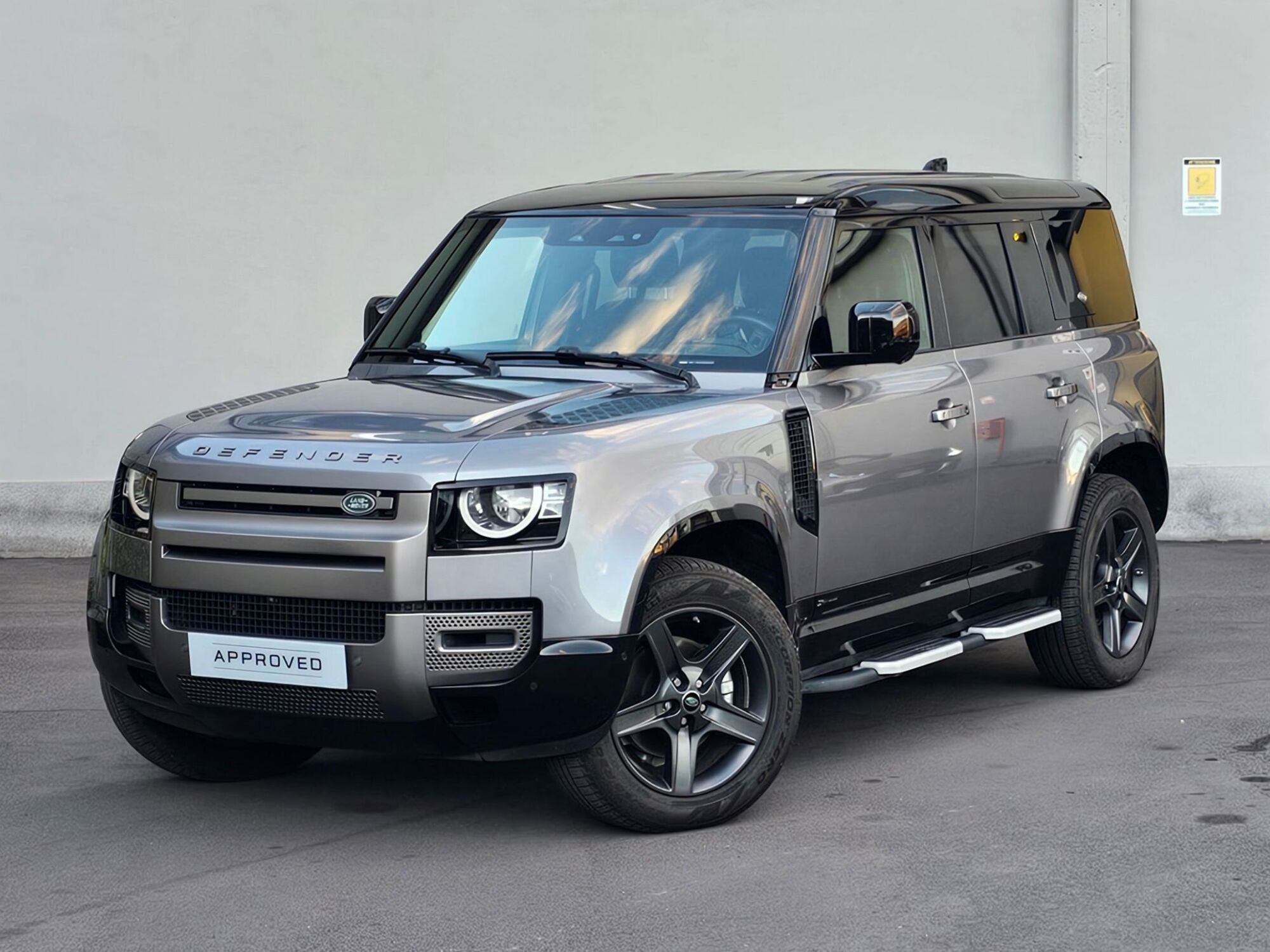 Land Rover Defender 110 5.0 V8 Carpathian Edition awd 525cv auto del 2023 usata a Misterbianco