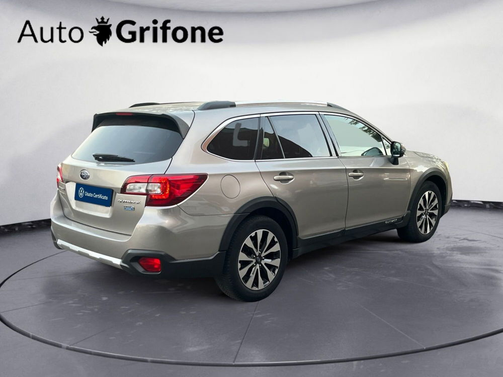 Subaru Outback 2.0d Lineartronic Unlimited del 2016 usata a Modena (4)