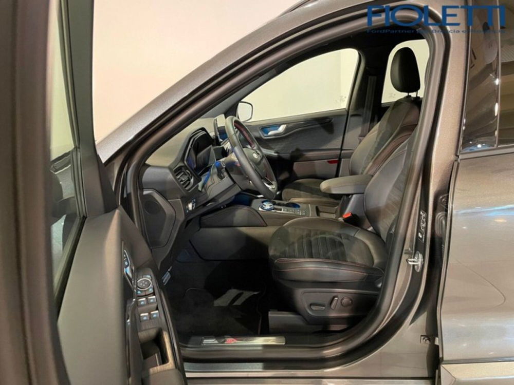 Ford Kuga nuova a Brescia (10)