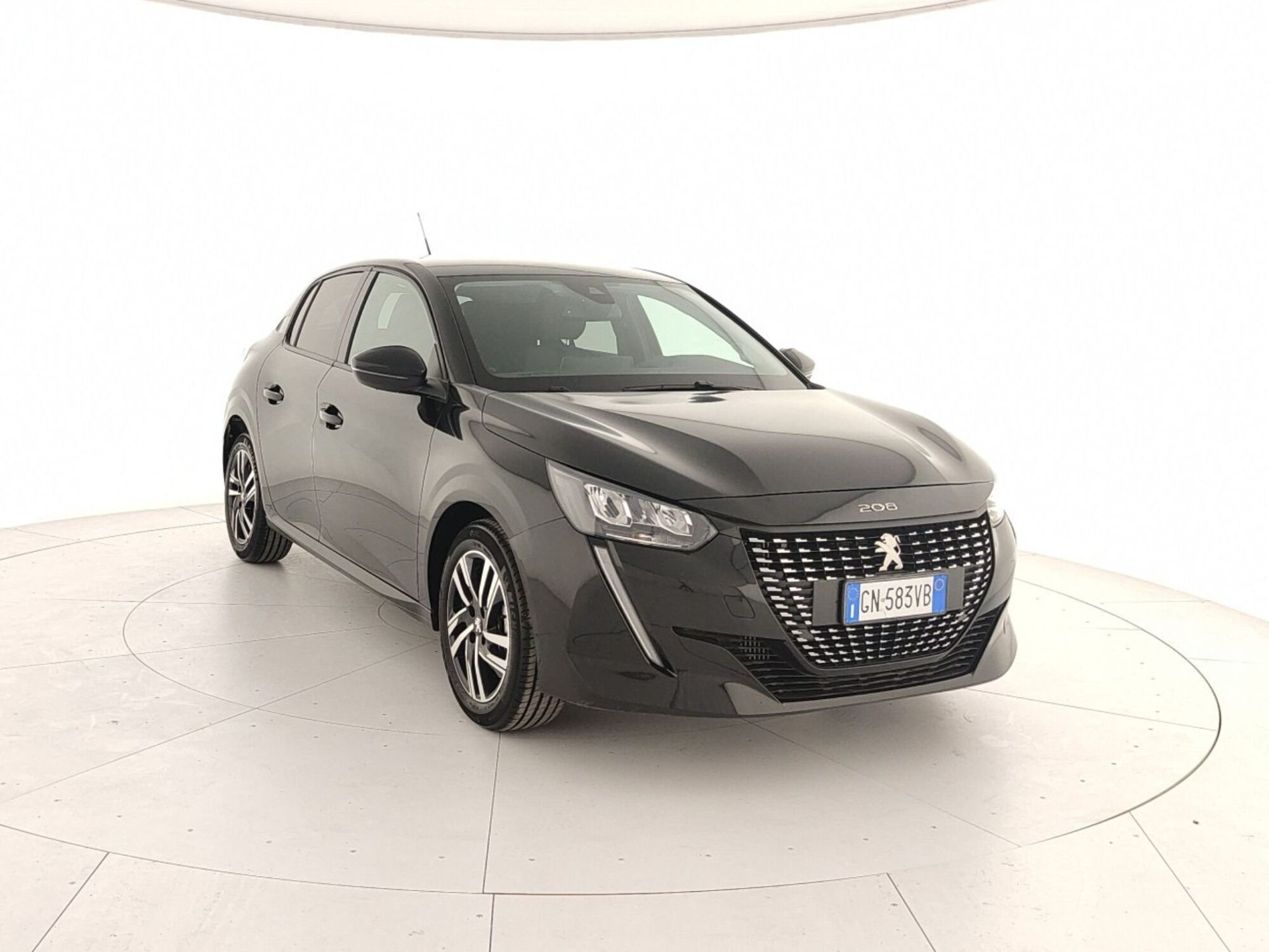 Peugeot 208 PureTech 100 Stop&amp;Start 5 porte Allure Pack  del 2023 usata a Caserta