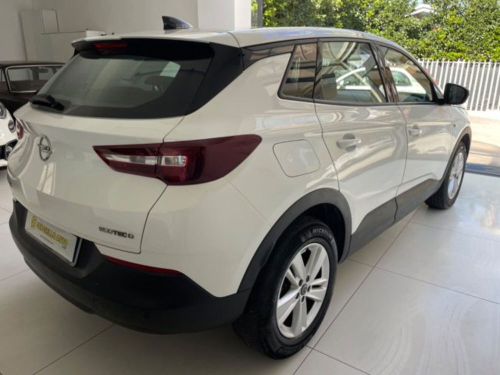 Opel Grandland X usata a Napoli (8)