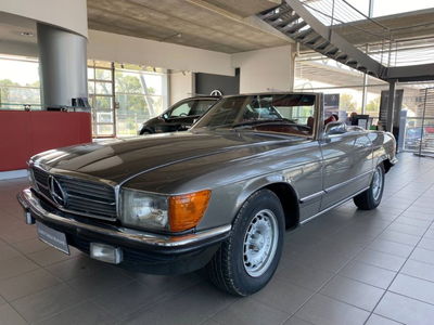 Mercedes-Benz 350 Cabrio 350 SL Roadster del 1972 usata a Montecosaro