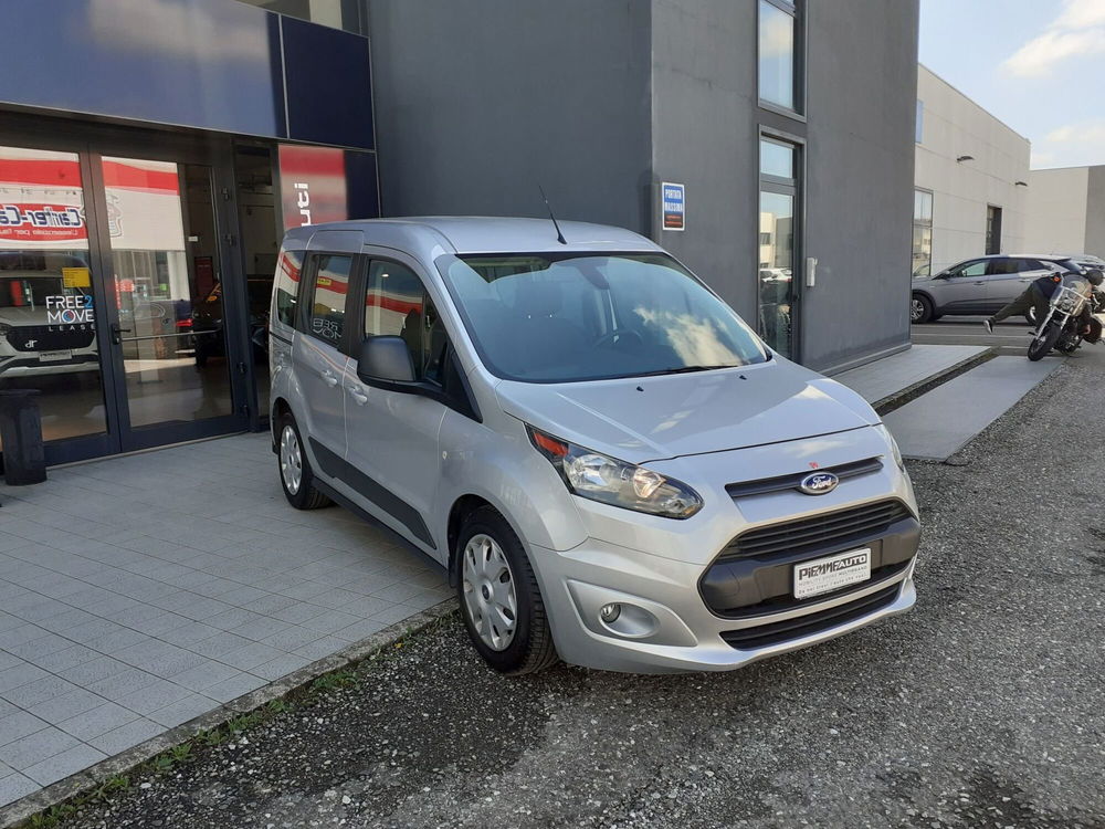 Ford Tourneo Connect usata a Piacenza