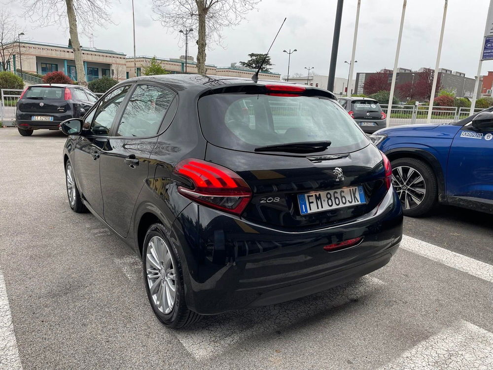 Peugeot 208 usata a Treviso (4)