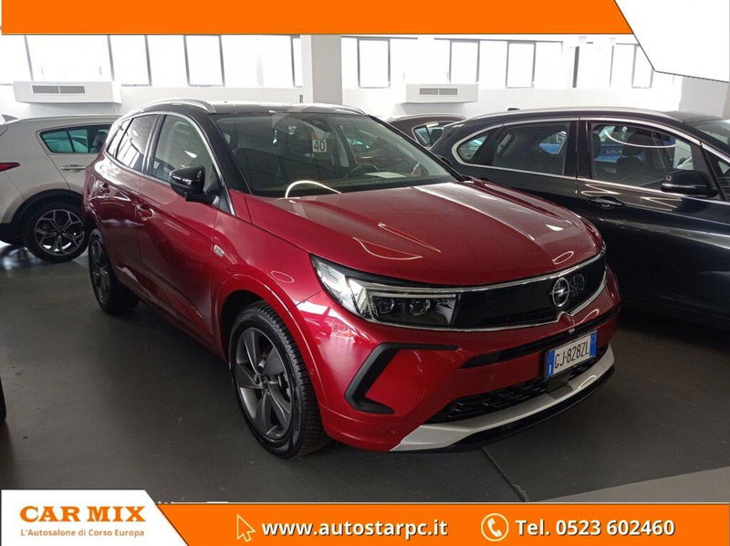 Opel Grandland 1.5 ecotec Ultimate s&s 130cv at8 del 2022 usata a Piacenza