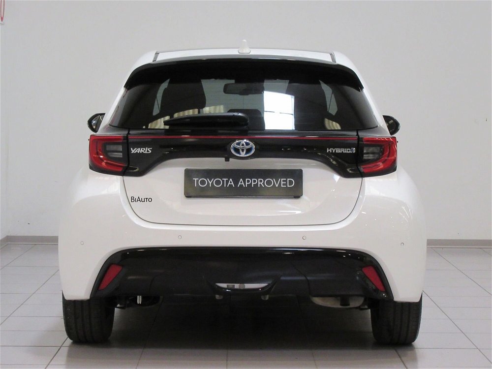 Toyota Yaris 1.5 Hybrid 5 porte Lounge del 2020 usata a Sesto Fiorentino (4)