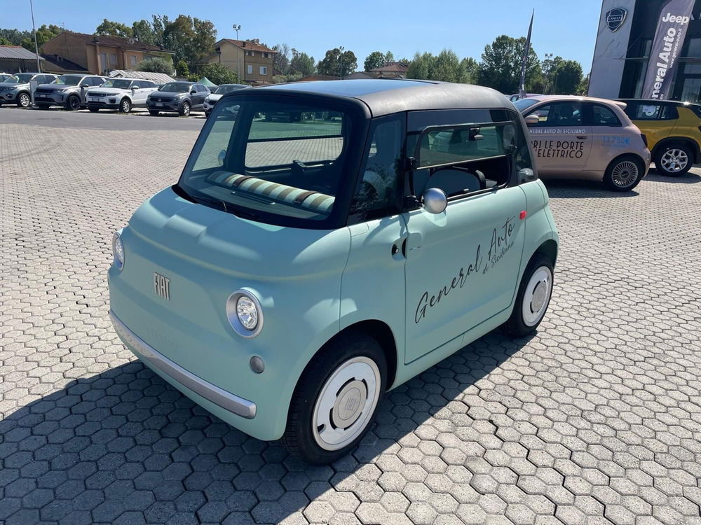 Fiat Topolino nuova a Lucca (3)