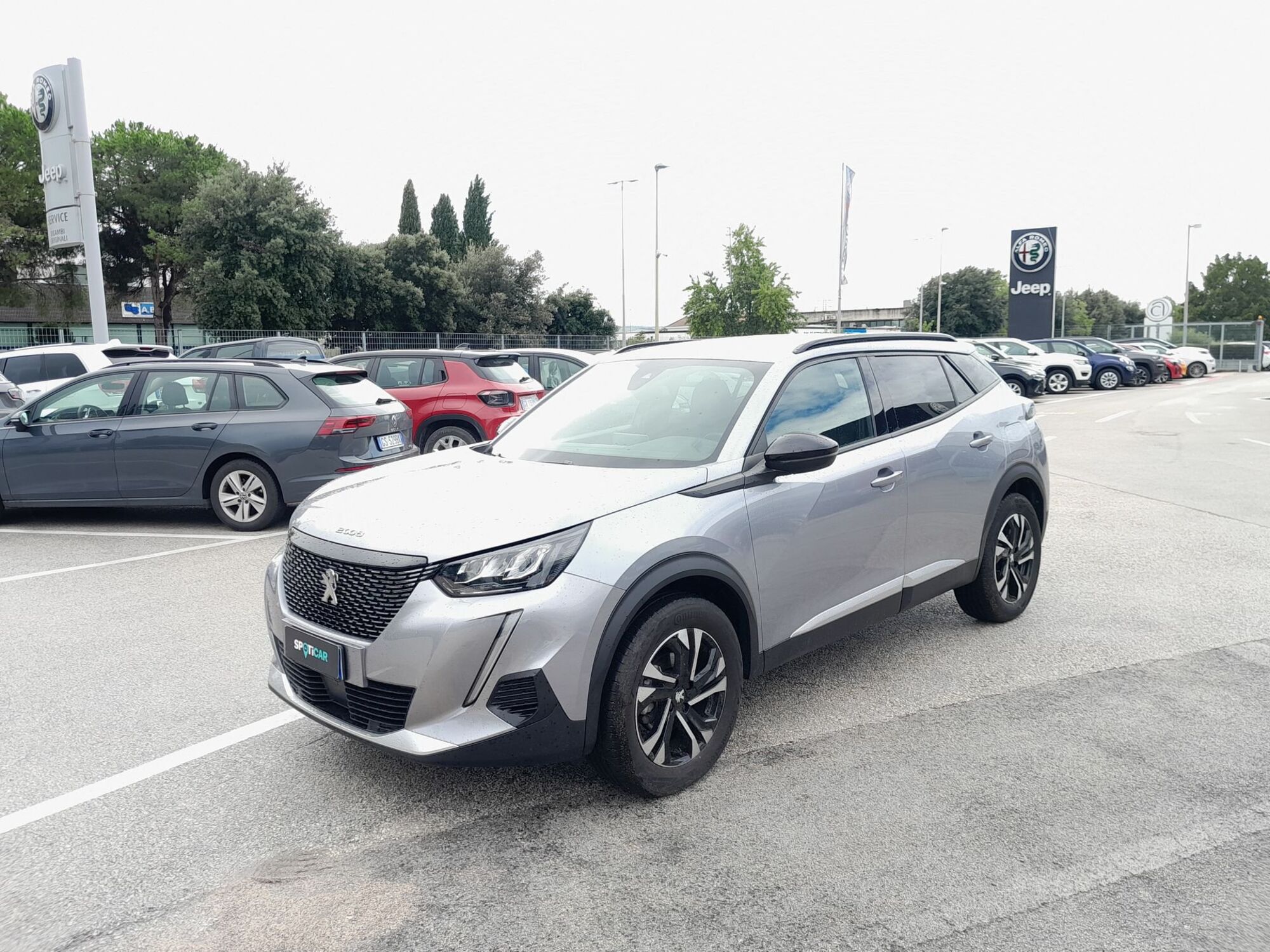 Peugeot 2008 PureTech 130 S&amp;S Allure Pack  del 2023 usata a Fabriano