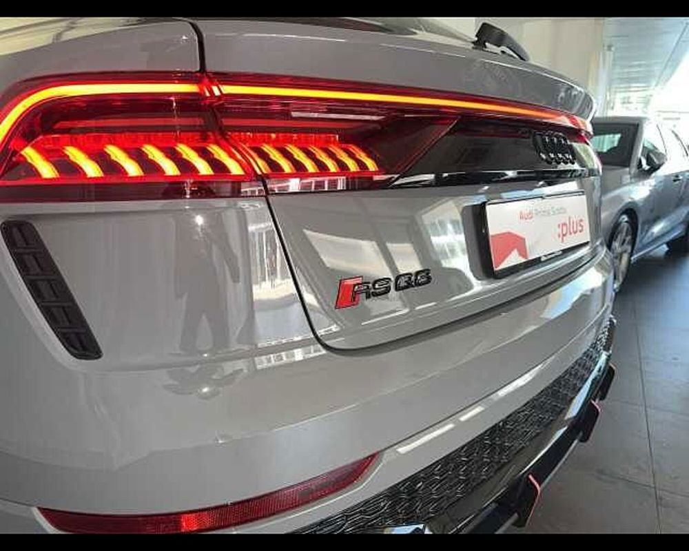 Audi RS Q8 usata a Roma (15)