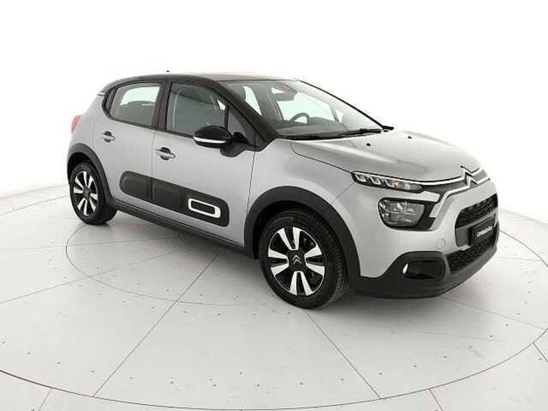 Citroen C3 BlueHDi 100 S&S Shine  del 2023 usata a Teverola