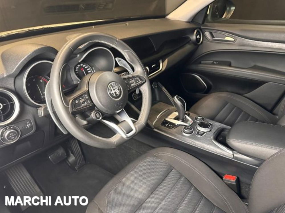 Alfa Romeo Stelvio usata a Perugia (10)