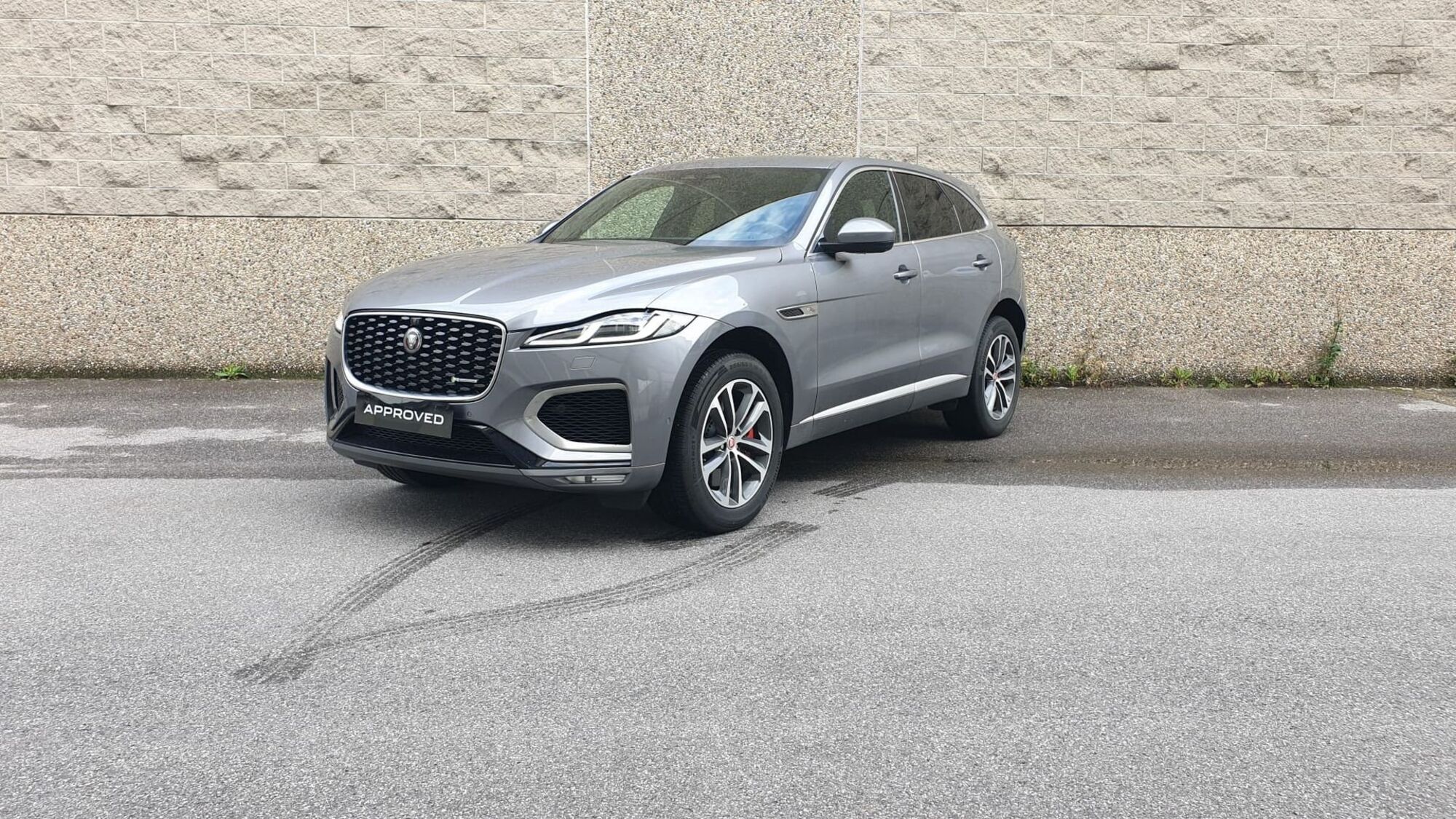 Jaguar F-Pace 3.0 D 300 CV AWD aut. R-Dynamic S  del 2021 usata a Bergamo