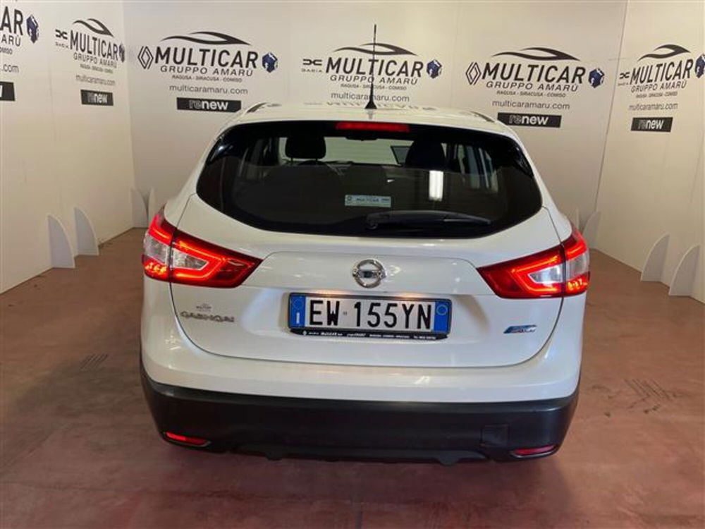 Nissan Qashqai 1.5 dCi Acenta  del 2014 usata a Ragusa (4)