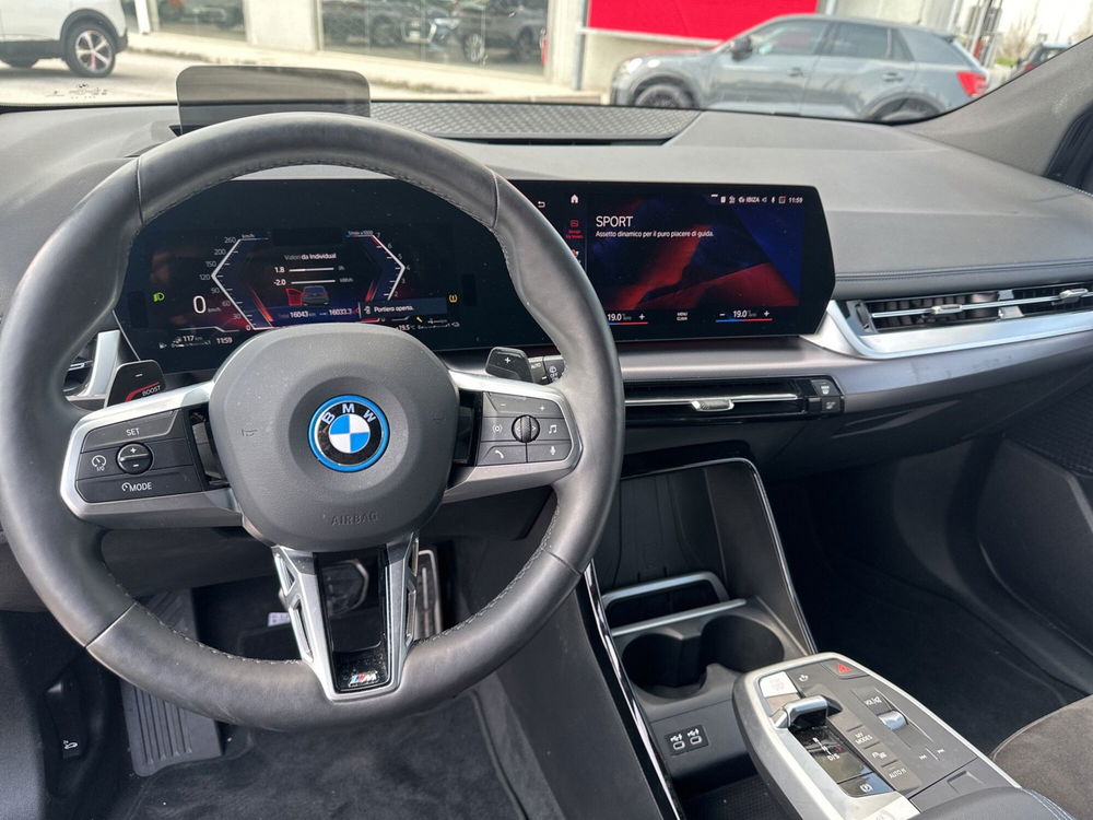 BMW Serie 2 Active Tourer usata a Caserta (17)