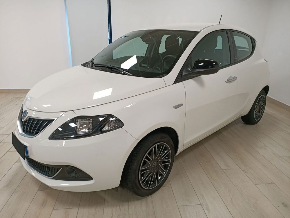 Lancia Ypsilon usata a Torino (3)