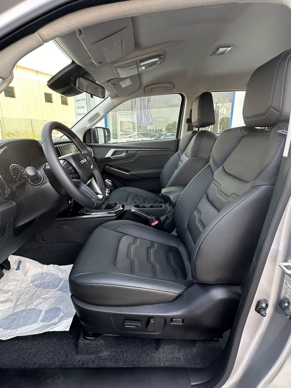 Isuzu D-Max Pick-up nuova a Cremona (7)