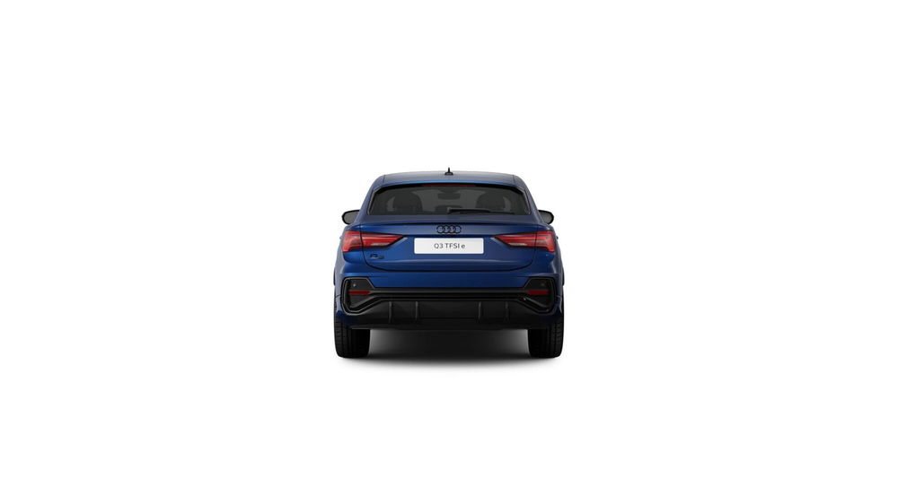 Audi Q3 Sportback nuova a Napoli (5)