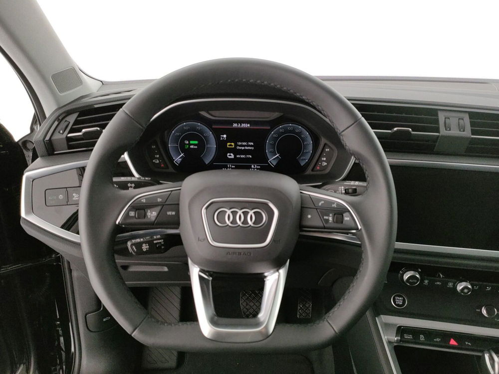 Audi Q3 Sportback nuova a Caserta (13)