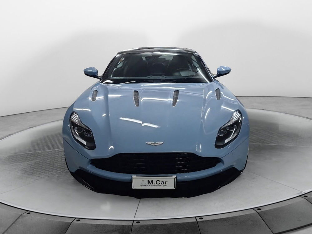 Aston Martin DB11 usata a Caserta (2)