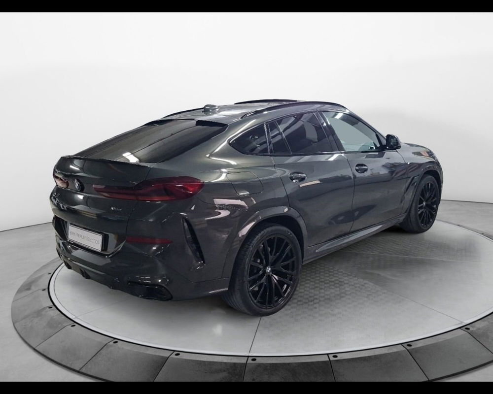 BMW X6 usata a Caserta (9)