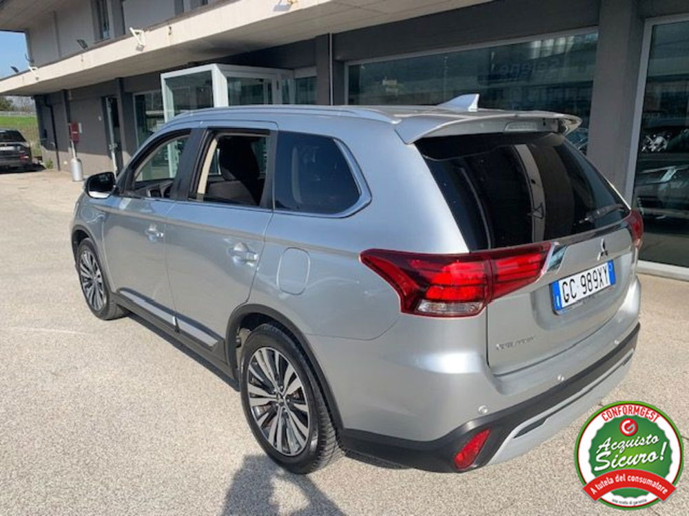 Mitsubishi Outlander usata a Lucca (5)