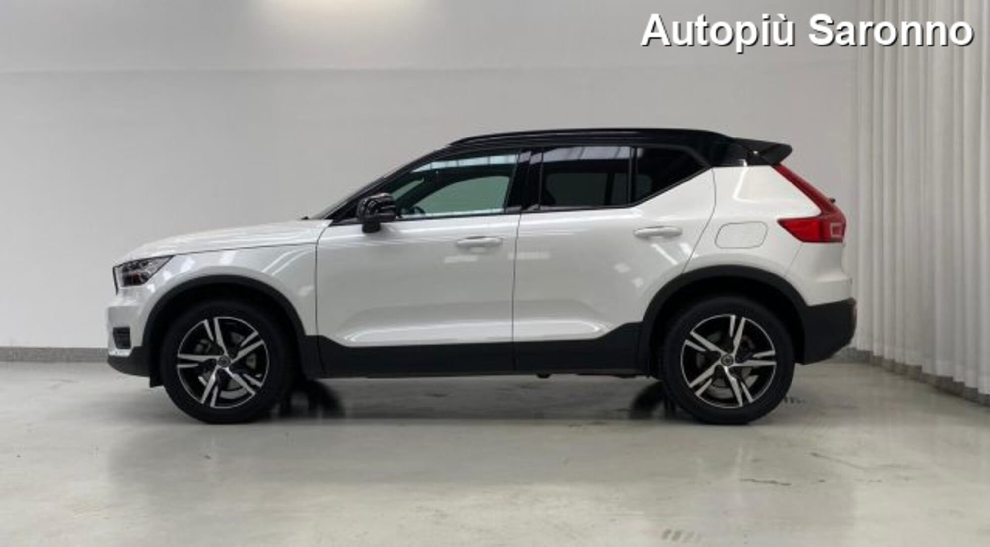 Volvo XC40 T4 AWD Geartronic R-design  del 2019 usata a Saronno