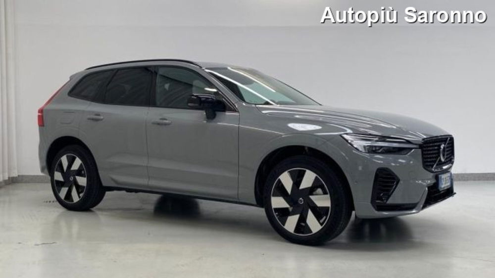 Volvo XC60 nuova a Varese (4)