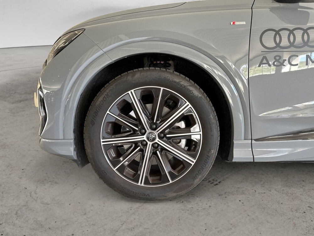 Audi Q4 Sportback nuova a Napoli (18)