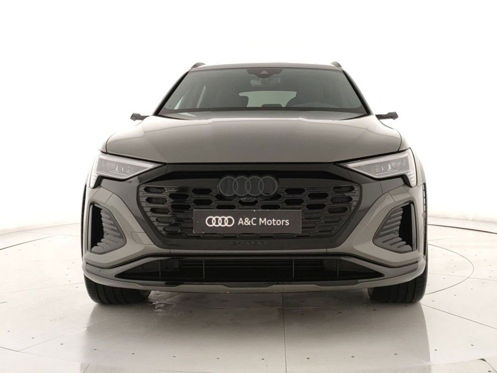 Audi Q8 Sportback nuova a Napoli (2)