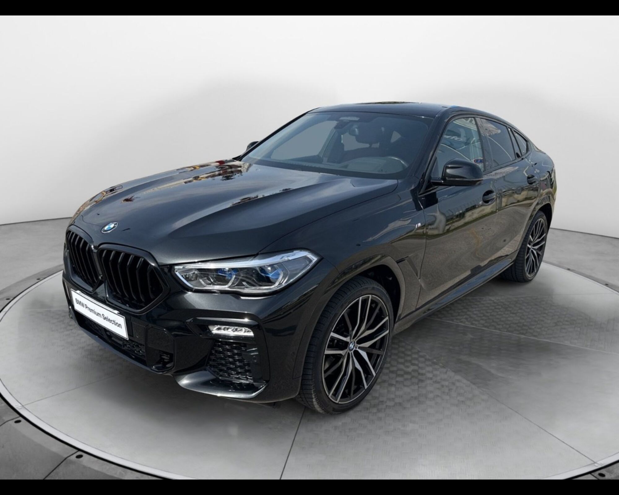 BMW X6 xDrive30d 48V Msport  del 2021 usata a Teverola