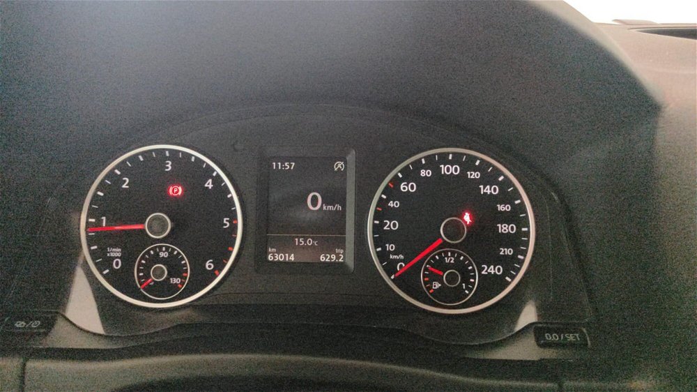 Volkswagen Tiguan 2.0 TDI 110 CV Sport & Style BlueMotion Technology  del 2015 usata a Empoli (2)