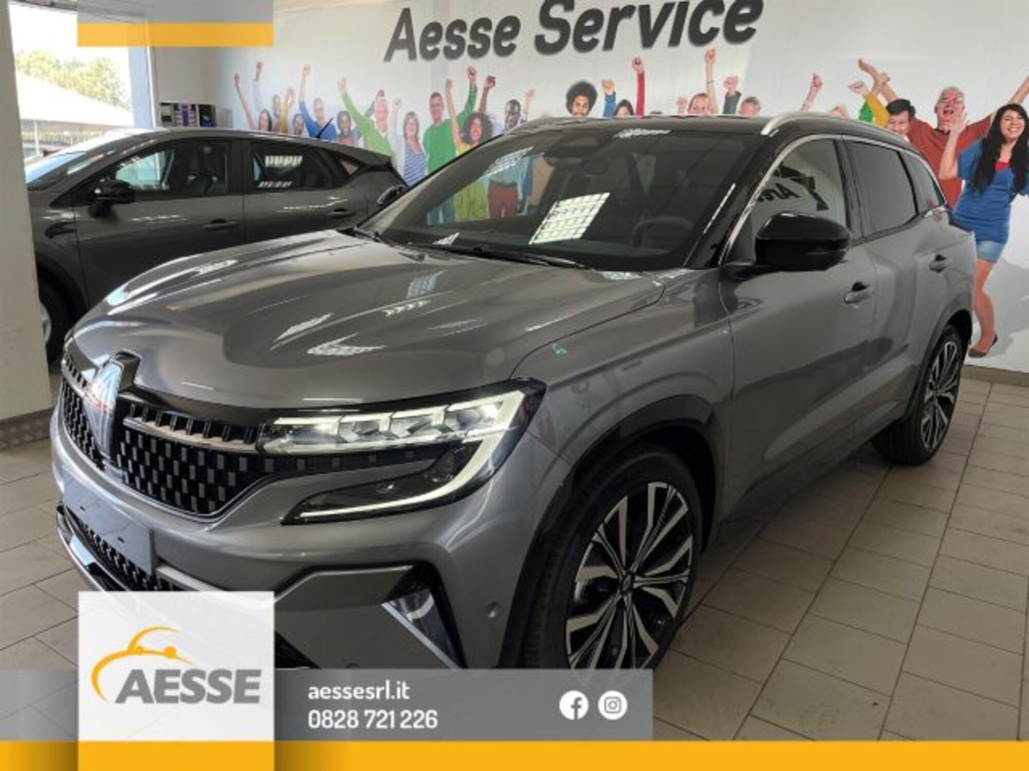 Renault Austral 1.2 full hybrid Iconic 200cv auto nuova a Capaccio